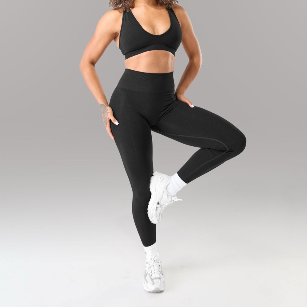 Authentic Alphalete Amplify Leggings